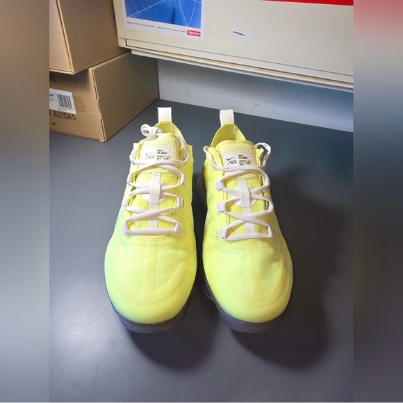 Nike Air Vapor Max SELuminous Green (Women’s) - Picture 8 of 8